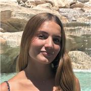 Profesora de Inglés para niños y adultos, con ganas de enseñar y ayudar lo máximo posible.